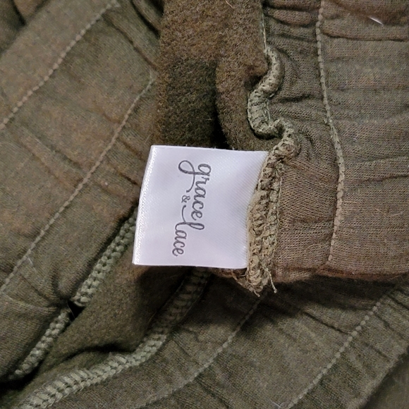 Grace & Lace sweatpants. S. Olive green. - Picture 3 of 5